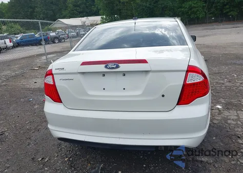2012 Ford Fusion S z USA, uszkodzony, nr VIN 3FAHP0GA6CR249250